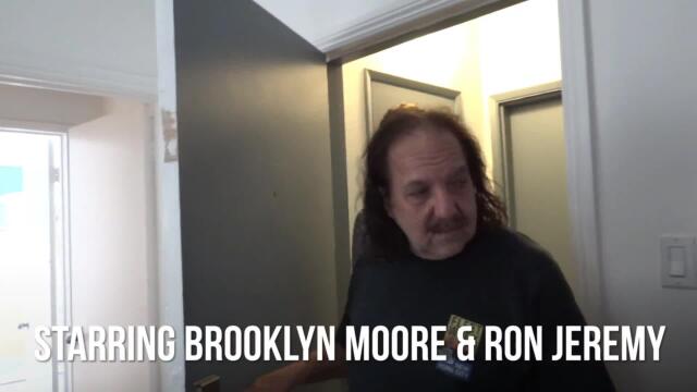 Ron jeremy & brooklyn moore in the playhouse (onlyfans.com/kingsplayhouse)